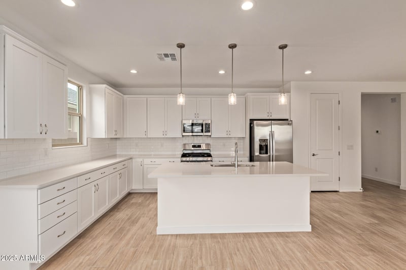 5442 Manzanita Dr, Glendale, AZ 85302