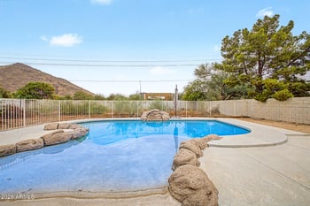 5442 Fallen Leaf Ln, Glendale, AZ 85310