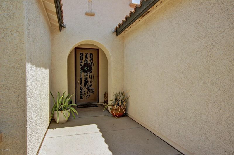 5443 W Molly Ln, Phoenix, AZ 85083