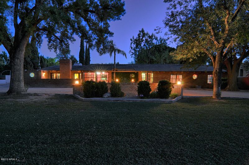 5445 E Osborn Rd, Phoenix, AZ 85018
