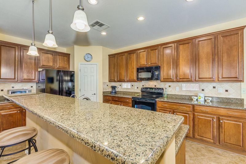 5445 W Red Bird Rd, Phoenix, AZ 85083