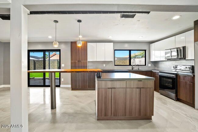 5446 E Cambridge Ave, Phoenix, AZ 85008