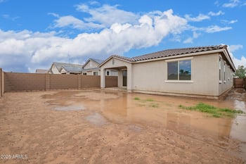 5448 Manzanita Dr, Glendale, AZ 85302