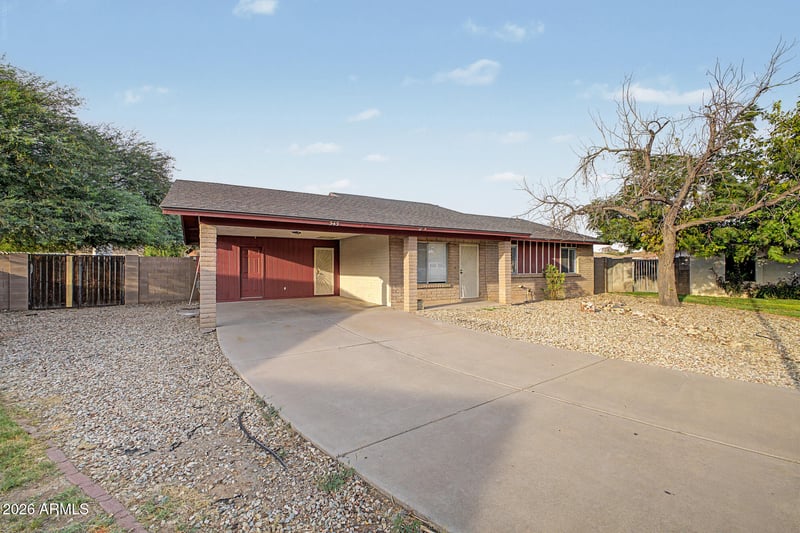 545 S Glennwood Cir, Mesa, AZ 85204