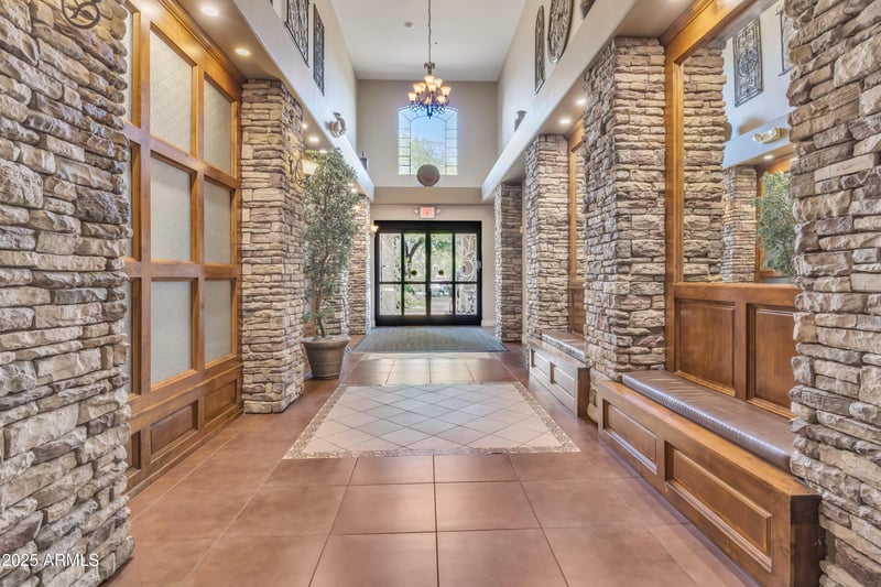 5450 Deer Valley Dr #1004, Phoenix, AZ 85054