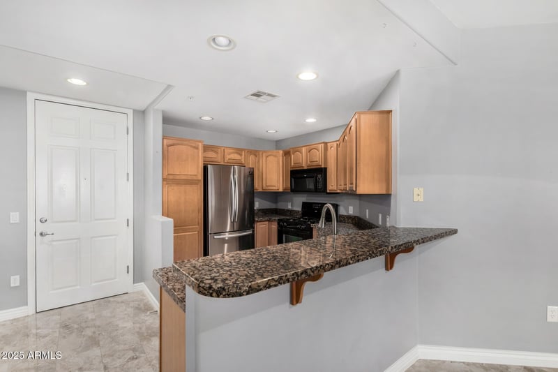 5450 Deer Valley Dr #1006, Phoenix, AZ 85054