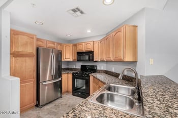 5450 Deer Valley Dr #1006, Phoenix, AZ 85054