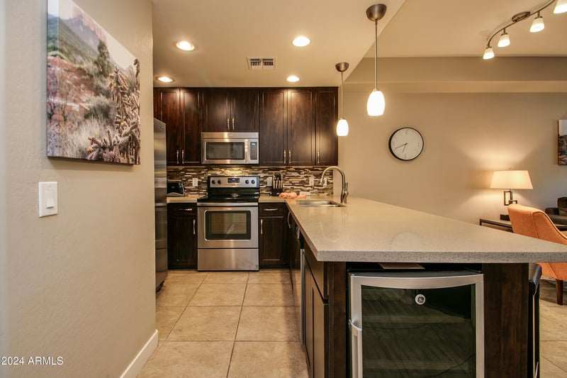 5450 Deer Valley Dr #1176, Phoenix, AZ 85054