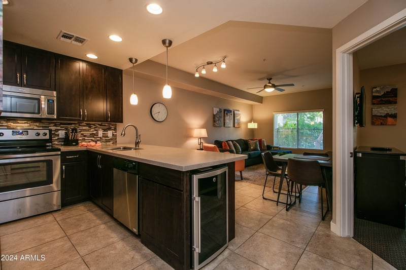 5450 Deer Valley Dr #1176, Phoenix, AZ 85054