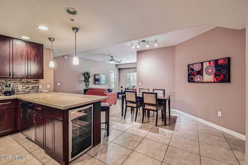 5450 Deer Valley Dr #1180, Phoenix, AZ 85054
