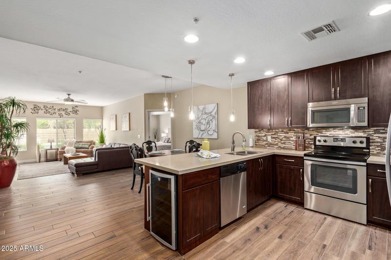 5450 Deer Valley Dr #1195, Phoenix, AZ 85054