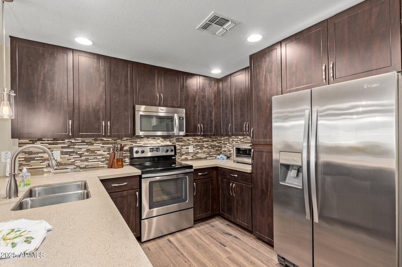 5450 Deer Valley Dr #1195, Phoenix, AZ 85054