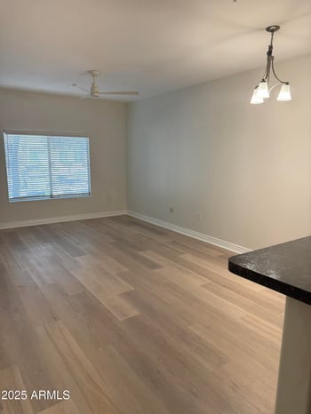 5450 Deer Valley Dr #1200, Phoenix, AZ 85054