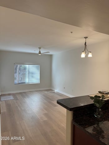 5450 Deer Valley Dr #1200, Phoenix, AZ 85054