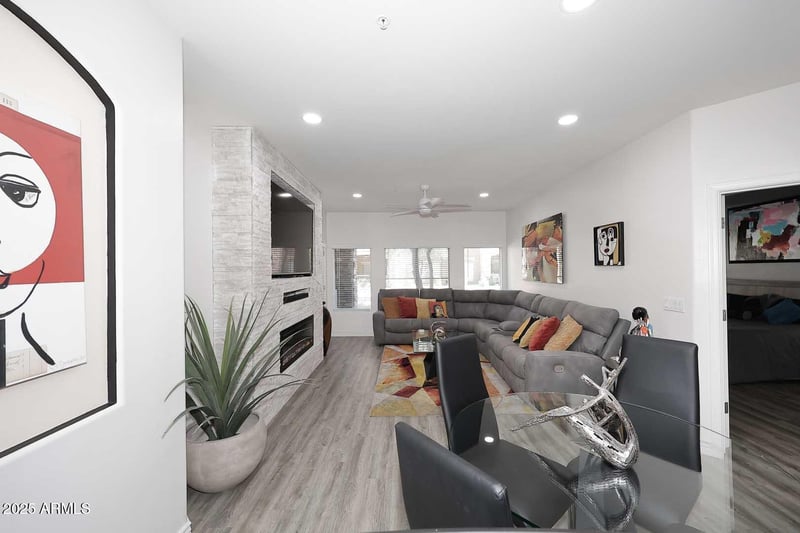 5450 Deer Valley Dr #1205, Phoenix, AZ 85054