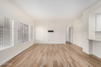 5450 Deer Valley Dr #1211, Phoenix, AZ 85054