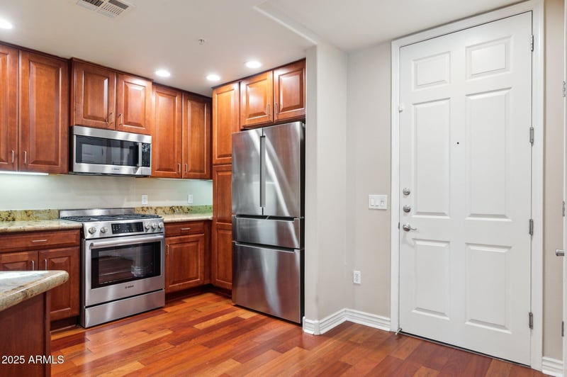 5450 Deer Valley Dr #1214, Phoenix, AZ 85054