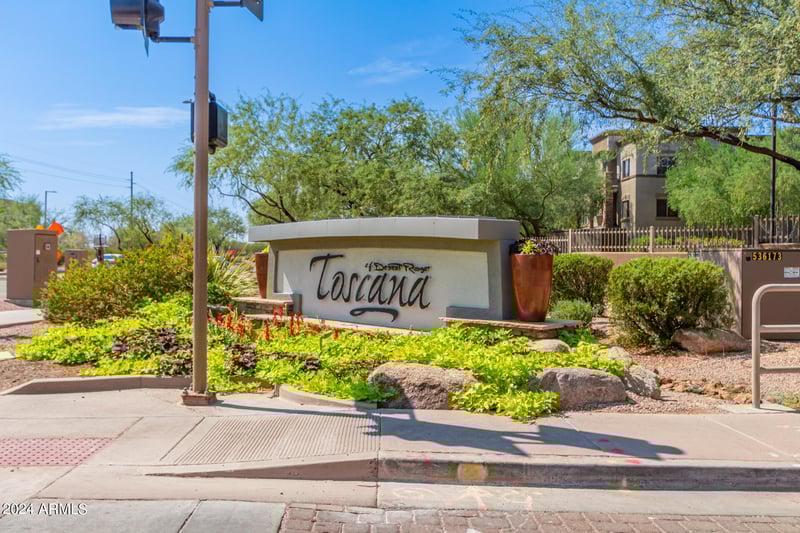 5450 Deer Valley Dr #2206, Phoenix, AZ 85054