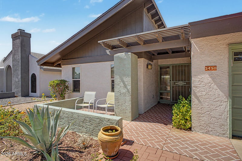 5450 E Cambridge Ave, Phoenix, AZ 85008