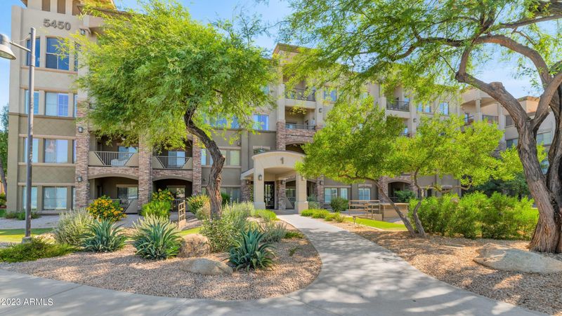 5450 E Deer Valley Dr #1018, Phoenix, AZ 85054