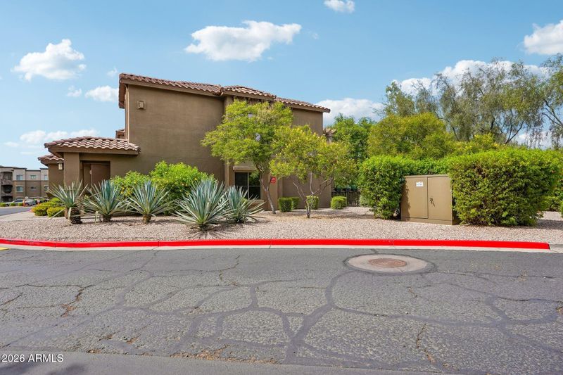 5450 E Deer Valley Dr #1226, Phoenix, AZ 85054