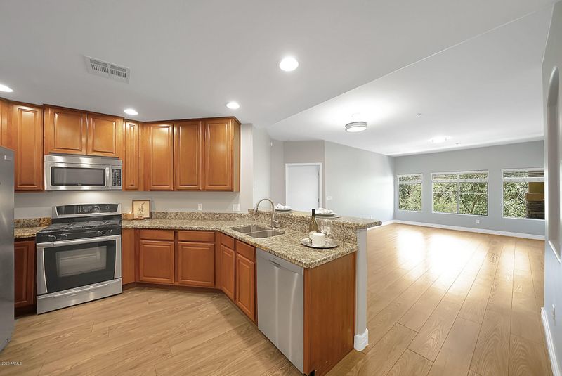 5450 E Deer Valley Dr #3220, Phoenix, AZ 85054