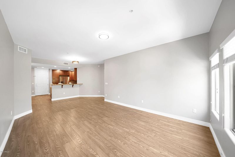 5450 E Deer Valley Dr #3220, Phoenix, AZ 85054