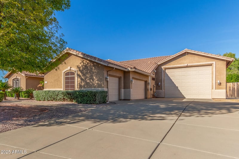 5452 West Wind Dr, Glendale, AZ 85310