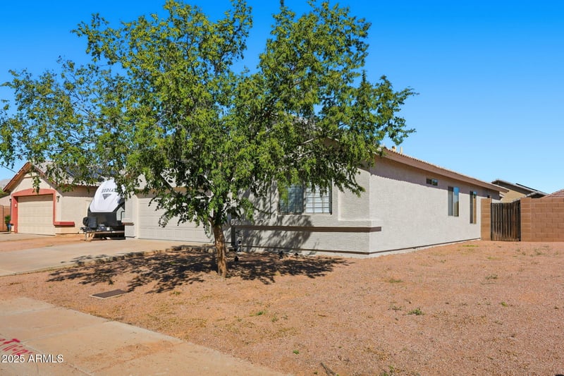 5453 77th Ln, Glendale, AZ 85303