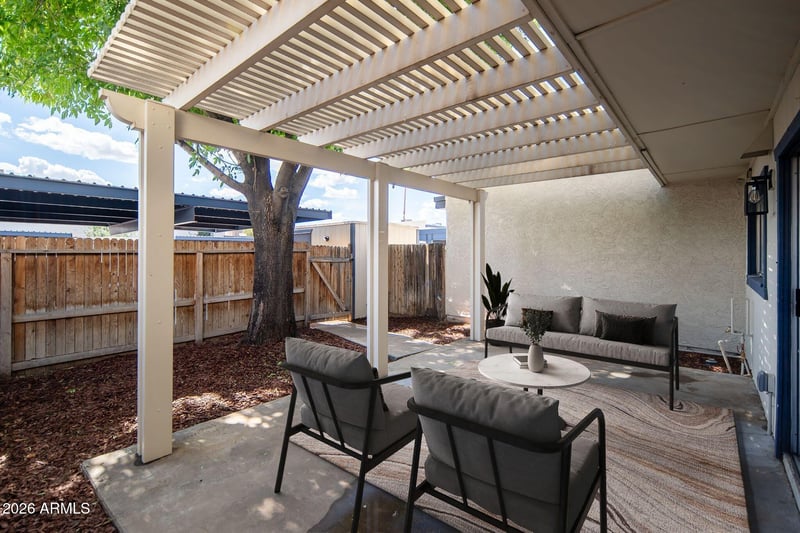 5454 El Caminito Dr, Glendale, AZ 85302