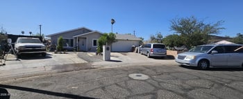 5454 Roanoke Ave, Phoenix, AZ 85035