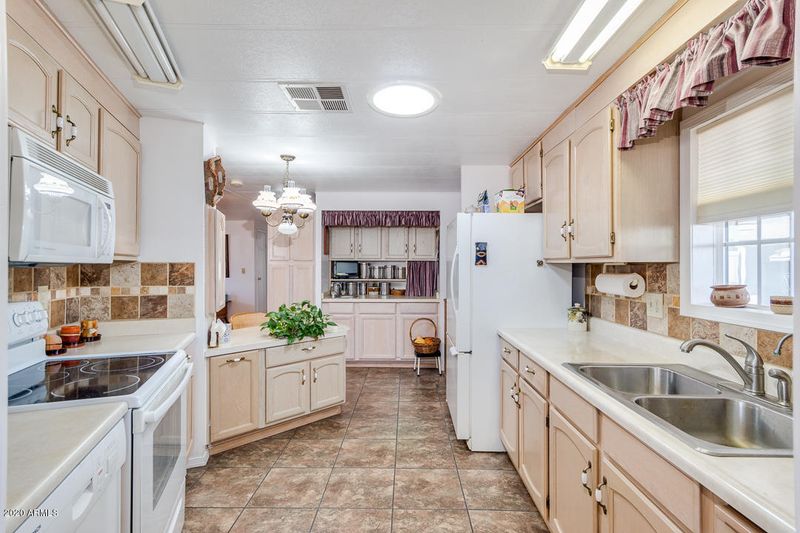 5455 E Arcadia Ave, Mesa, AZ 85206