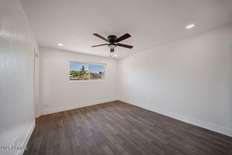 5455 Flower St, Phoenix, AZ 85031