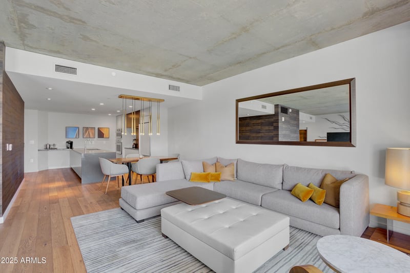 5455 Lincoln Dr #2019, Paradise Valley, AZ 85253