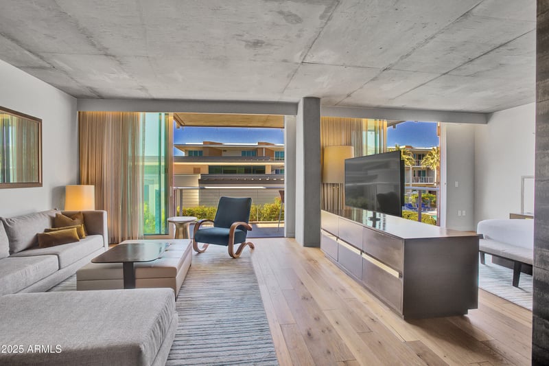5455 Lincoln Dr #2019, Paradise Valley, AZ 85253