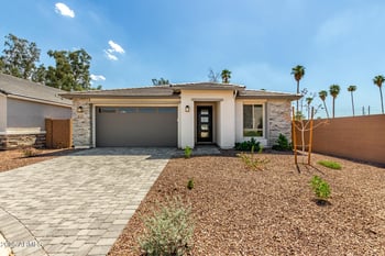 5455 Loma Ln, Glendale, AZ 85302