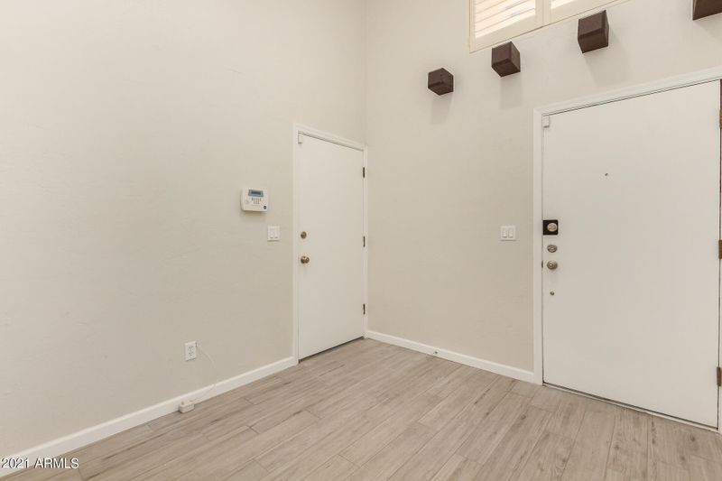 5458 E Virginia Ave, Phoenix, AZ 85008