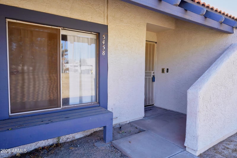 5458 El Caminito Dr, Glendale, AZ 85302