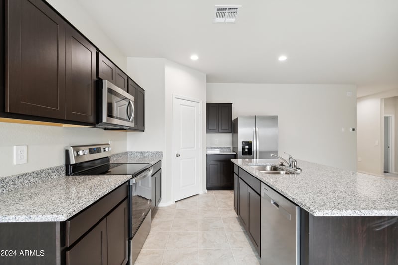 5459 E Button Ln, San Tan Valley, AZ 85140