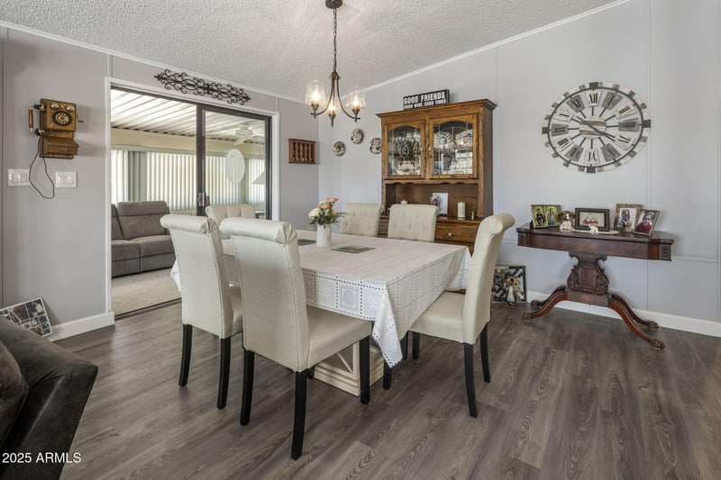 546 83rd Way, Mesa, AZ 85208