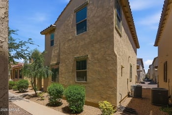 5464 Fulton St, Phoenix, AZ 85043