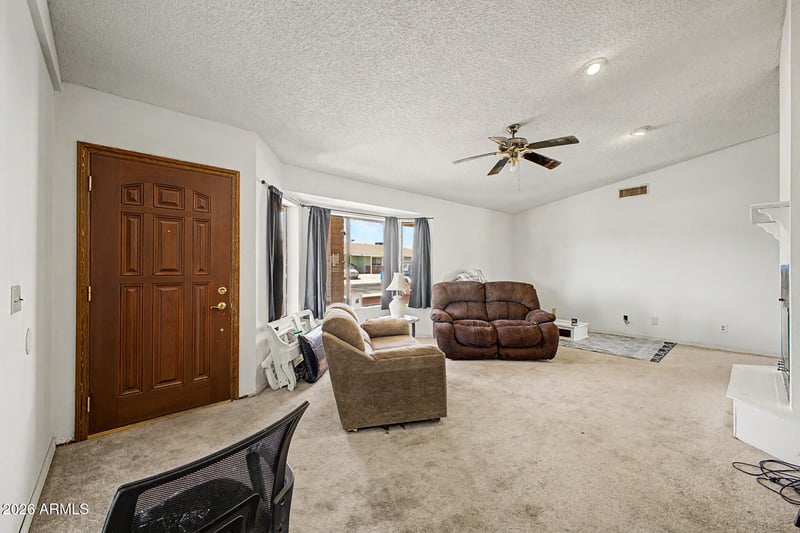547 E Quail Ave, Apache Junction, AZ 85119