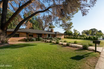 547 Orangewood Ave, Phoenix, AZ 85021