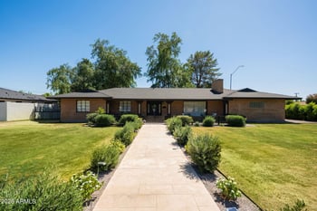 547 Orangewood Ave, Phoenix, AZ 85021