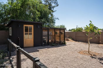 547 Orangewood Ave, Phoenix, AZ 85021