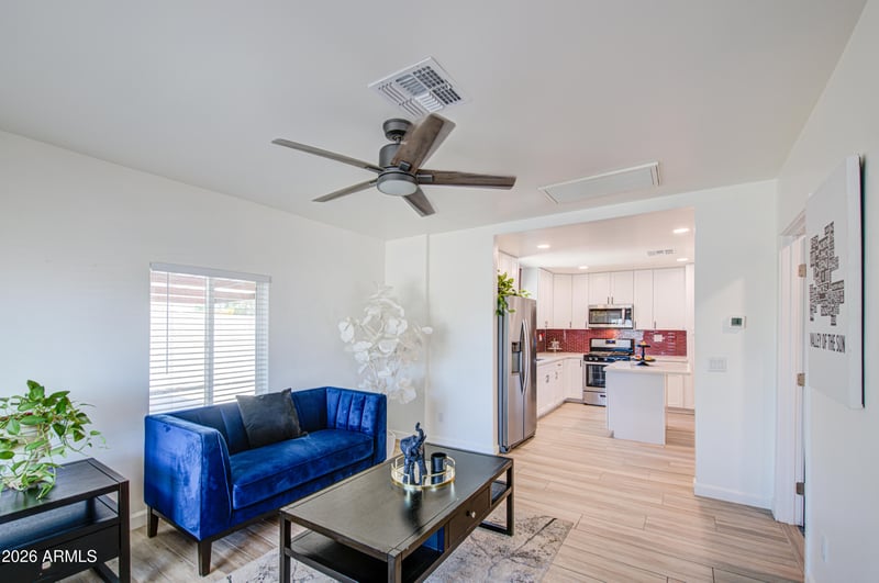 547 W Mahoney Ave, Mesa, AZ 85210