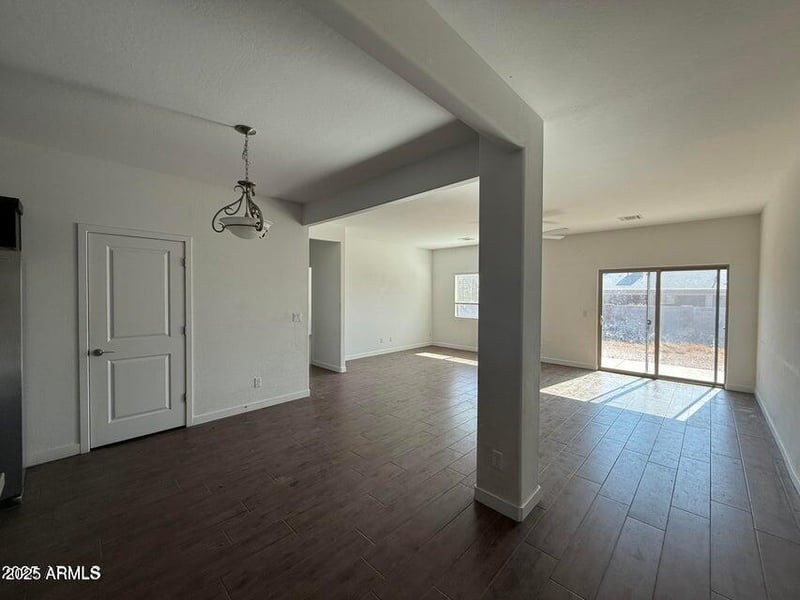 5471 Santa Clara Dr, San Tan Valley, AZ 85140