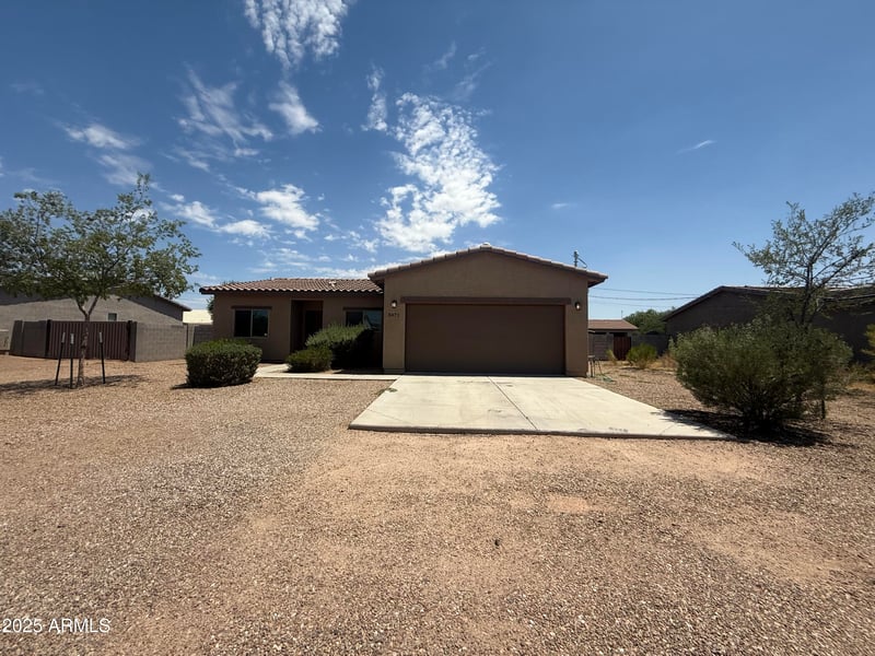 5471 Santa Clara Dr, San Tan Valley, AZ 85140
