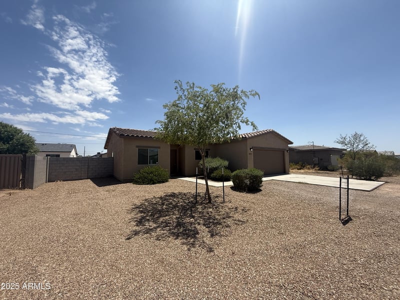 5471 Santa Clara Dr, San Tan Valley, AZ 85140
