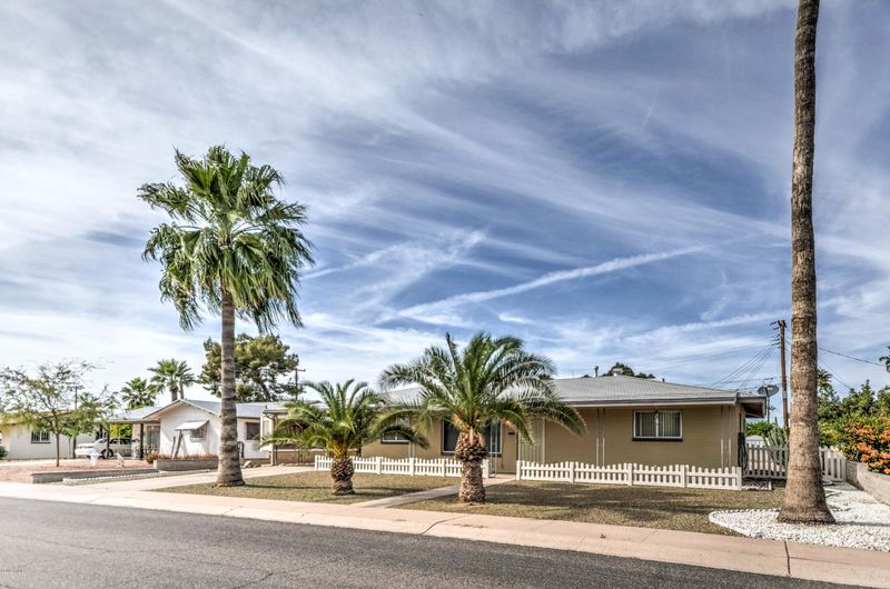 5472 E Akron St, Mesa, AZ 85205